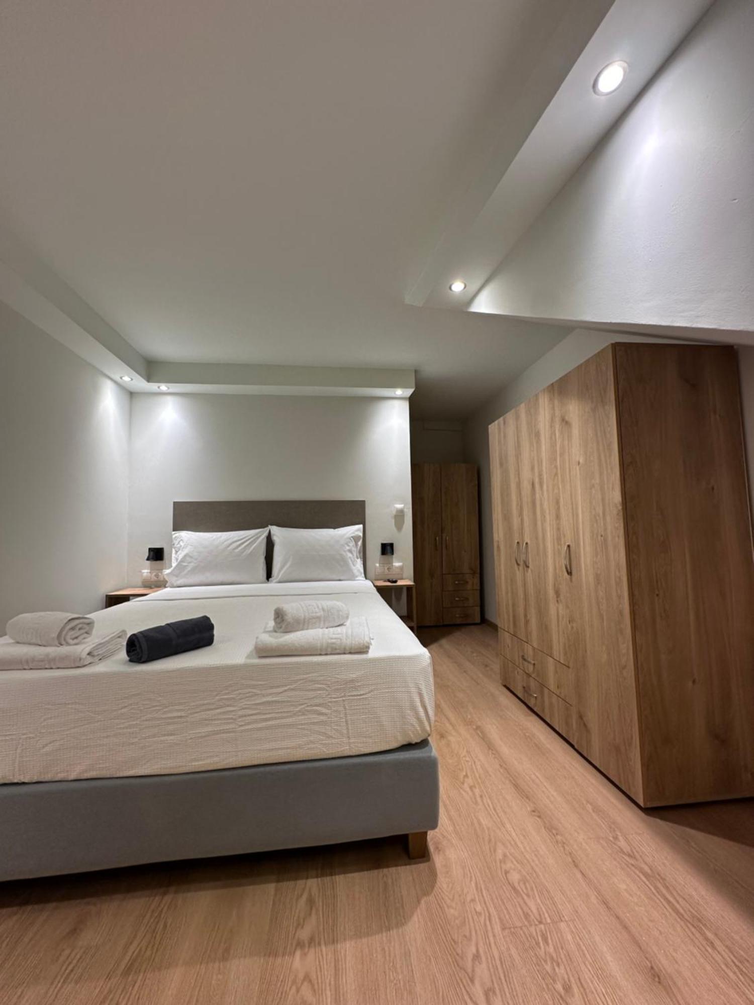 Q Rocco Apartments, Corfu Town ภายนอก รูปภาพ
