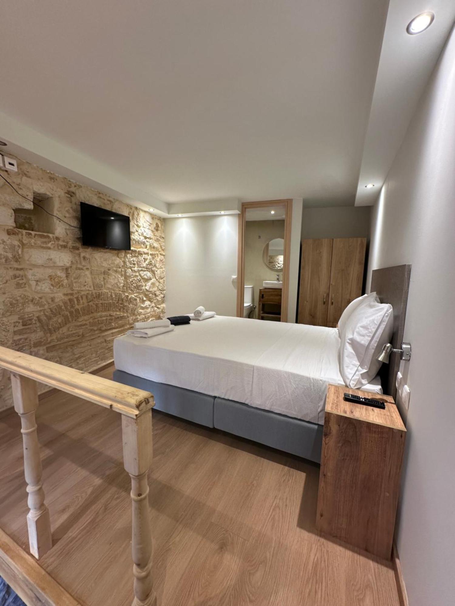 Q Rocco Apartments, Corfu Town ภายนอก รูปภาพ