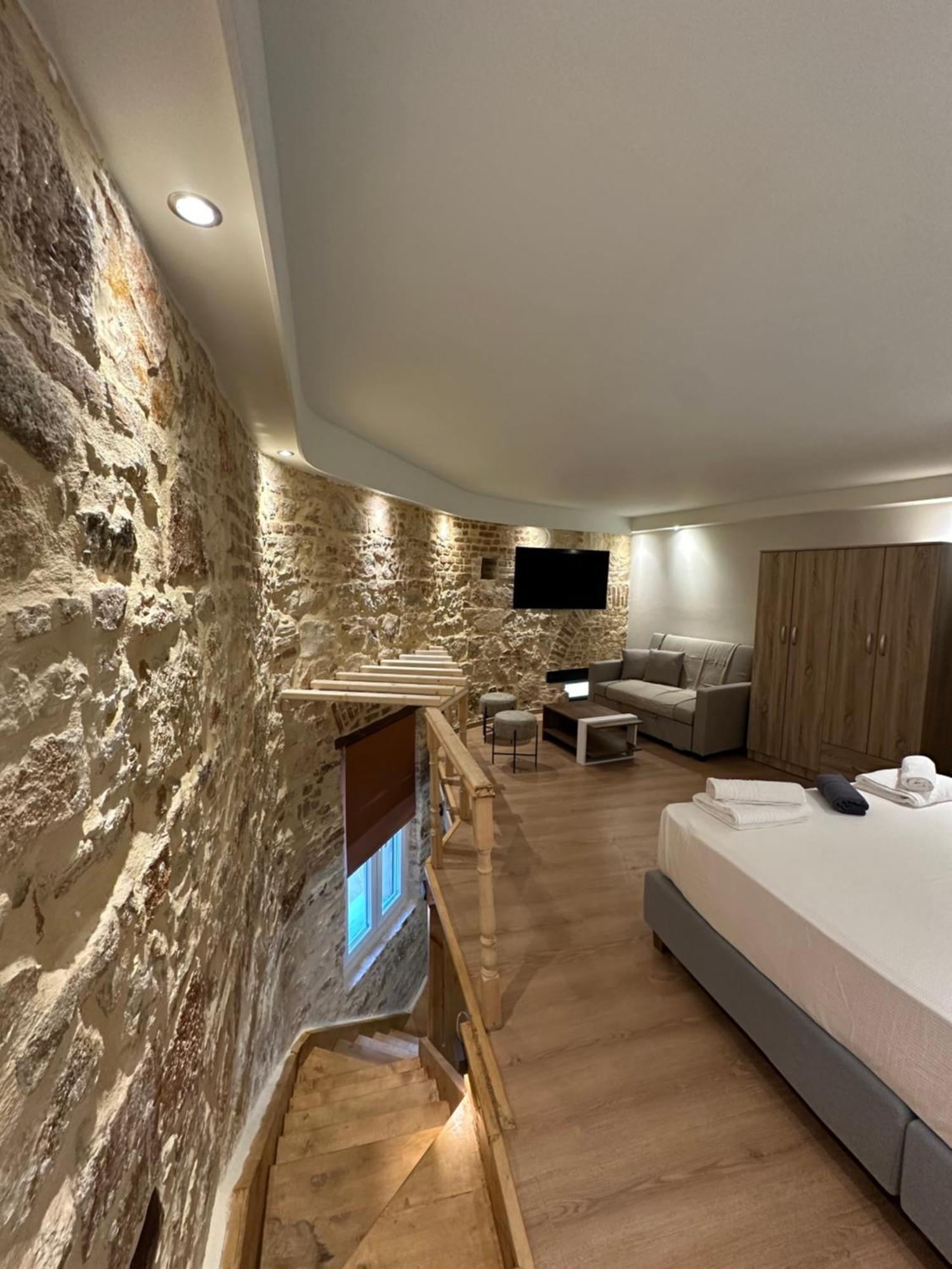 Q Rocco Apartments, Corfu Town ภายนอก รูปภาพ