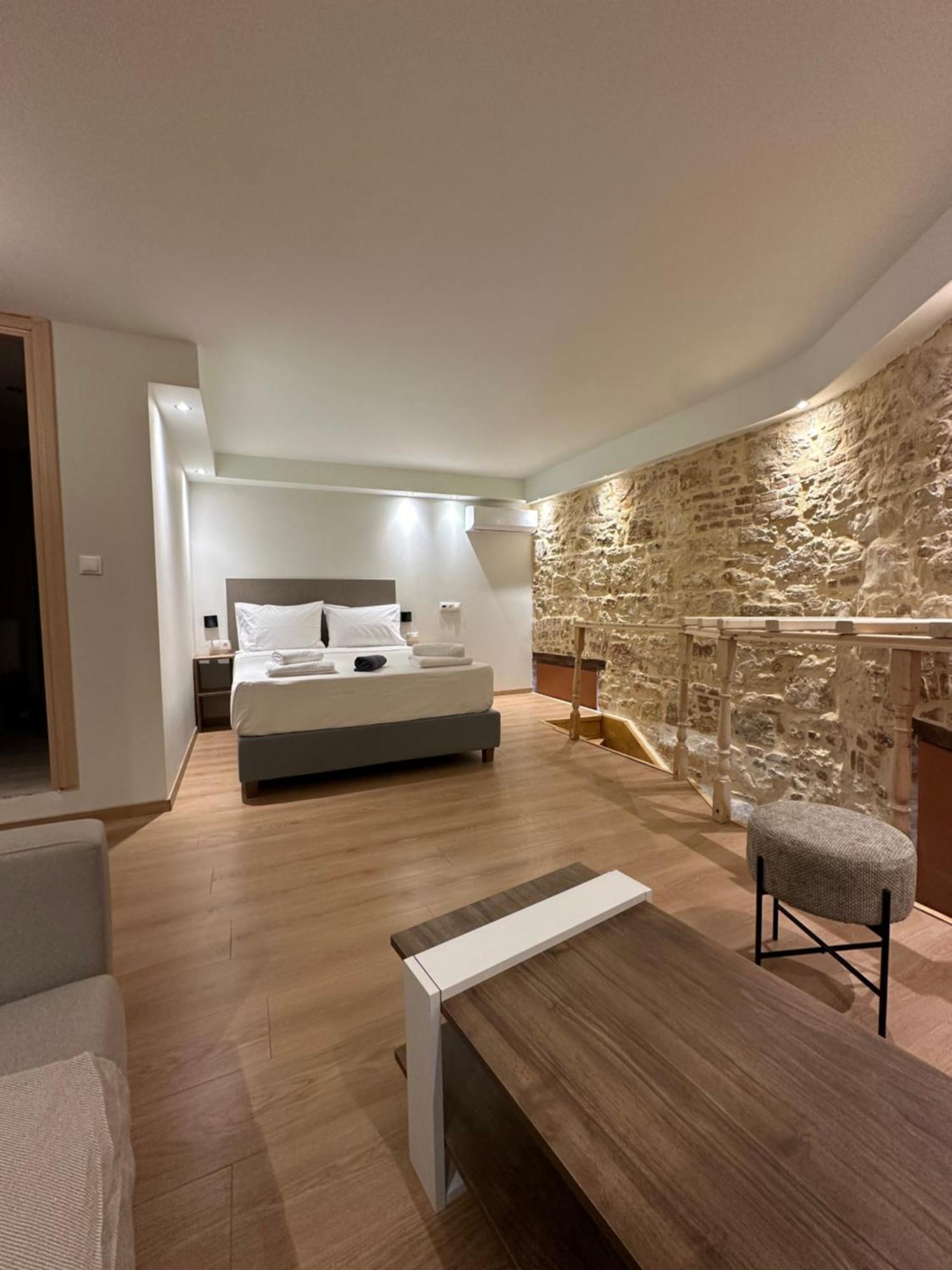Q Rocco Apartments, Corfu Town ภายนอก รูปภาพ